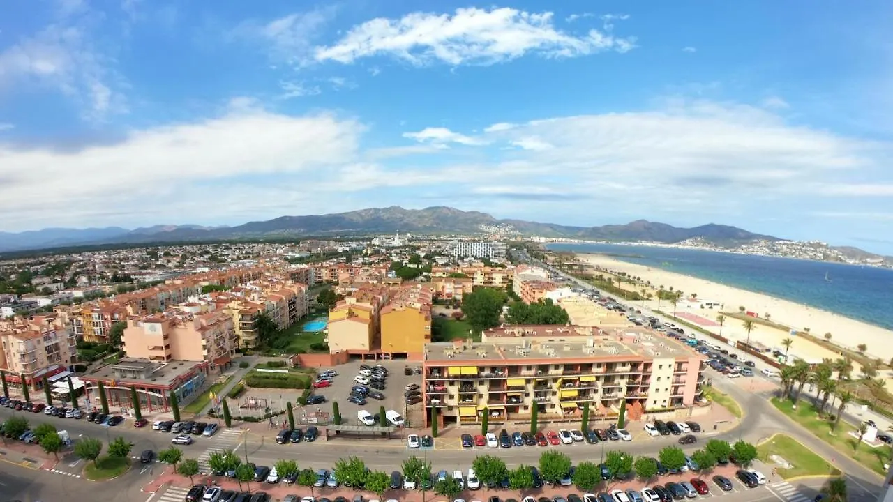 Bay View Empuriabrava Apartment