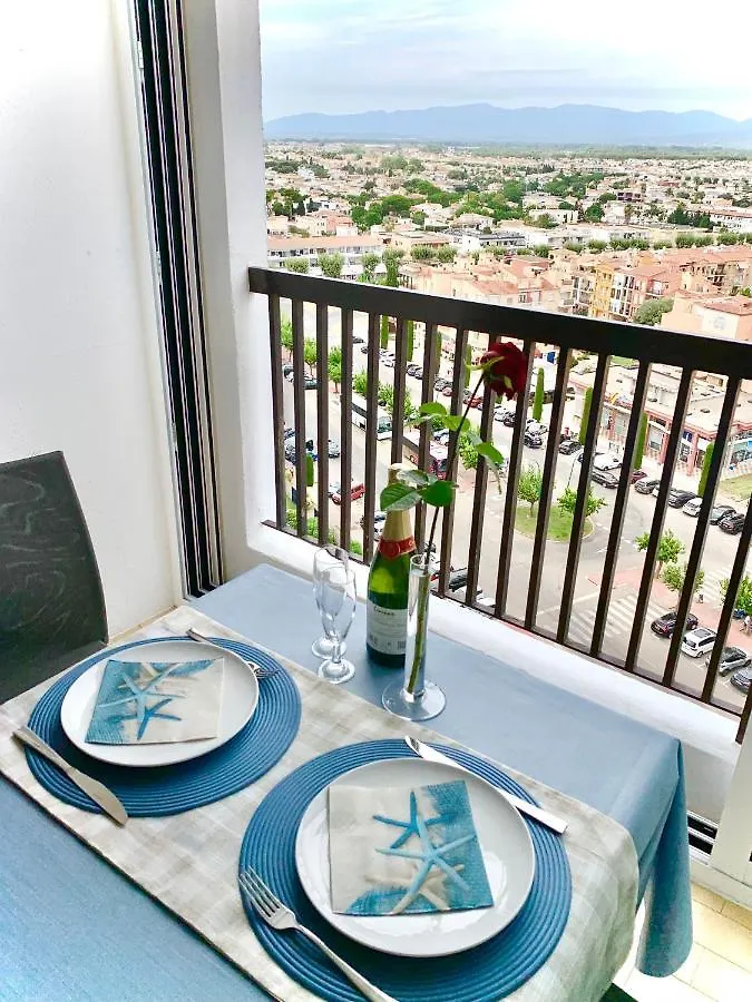 Bay View Empuriabrava Apartment