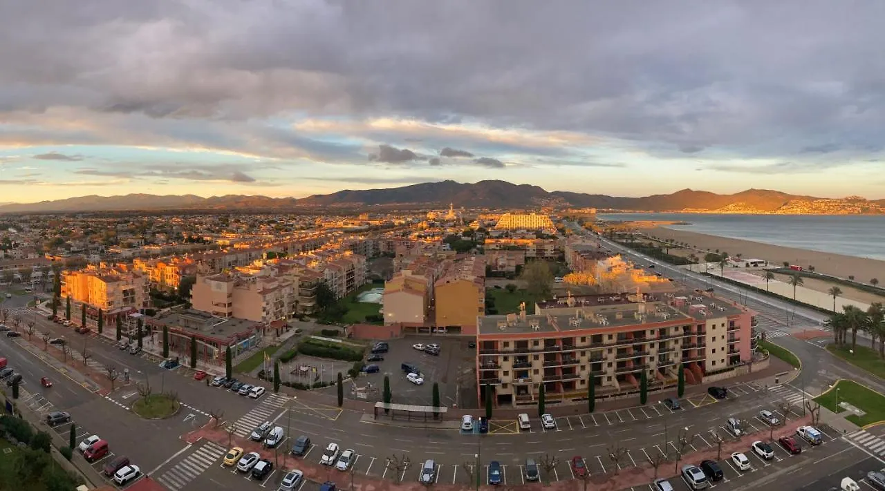 Bay View Empuriabrava Apartment